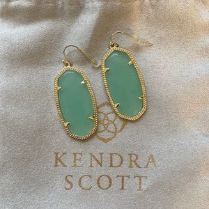 Kendra Scott earring